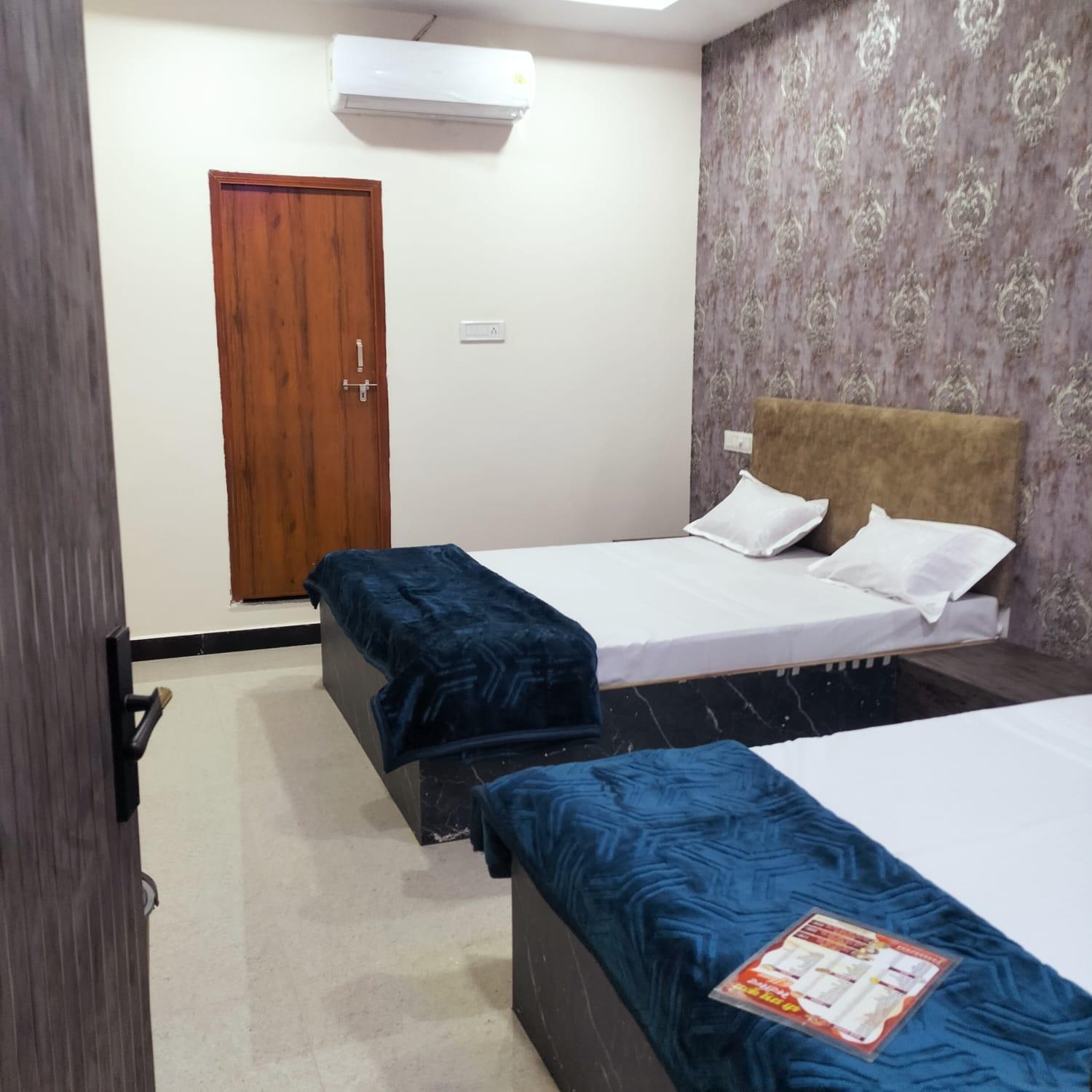 Hotel Somnath Inn อุจเจน ภายนอก รูปภาพ