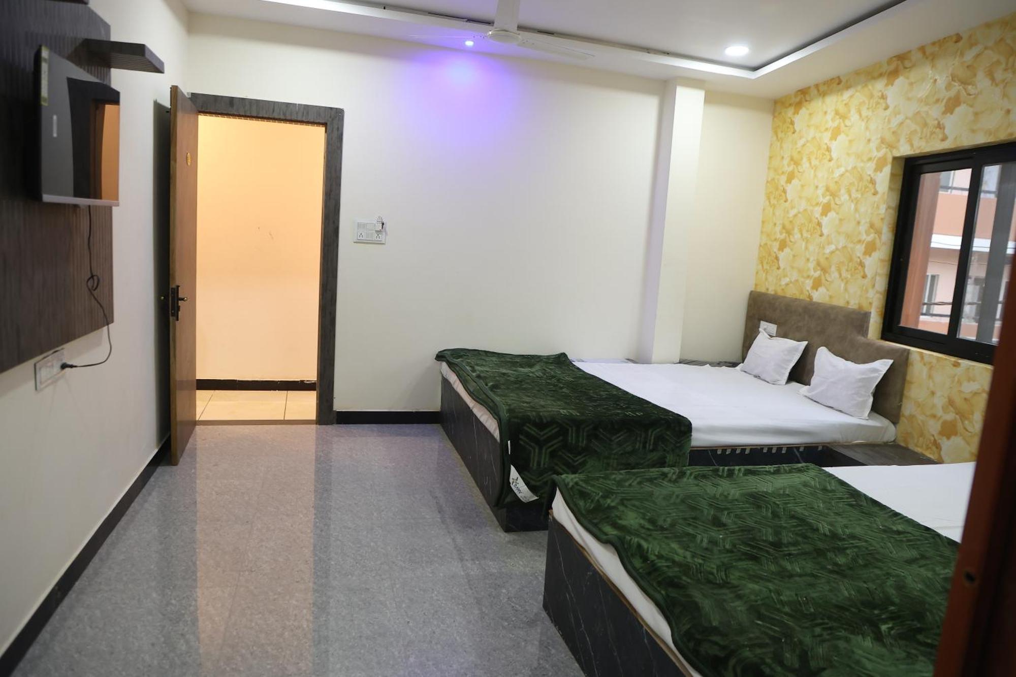 Hotel Somnath Inn อุจเจน ห้อง รูปภาพ