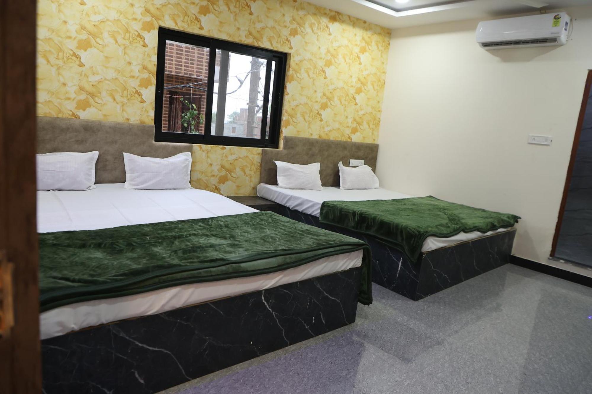 Hotel Somnath Inn อุจเจน ภายนอก รูปภาพ